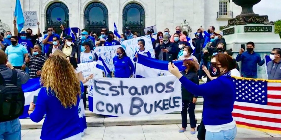 Diáspora se concentra afuera de la OEA en apoyo al Presidente Bukele diaspora-se-concentra-afuera-de-la-oea-en-apoyo-al-presidente-bukele